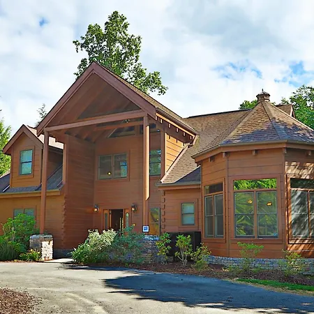 Villa Majestic Manor By Eden Crest